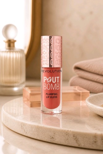 Makeup revolution pout bomb - makeup,