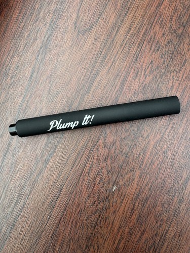 Plump hyaluronic lip - plump, it!