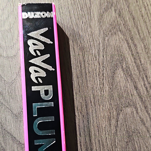 Buxom plump viva lip - va,
